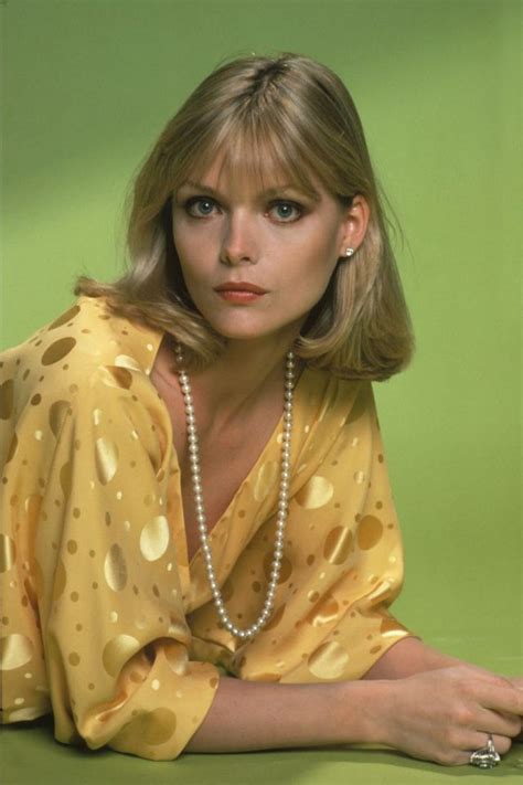 michelle pfeiffer sexy|25 Fascinating Photographs of a Young Michelle Pfeiffer in the。